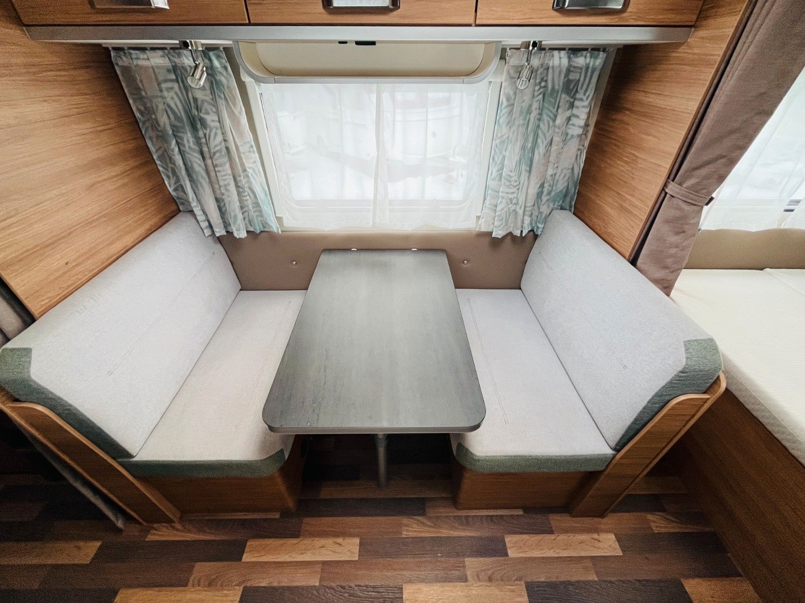 Fahrzeugabbildung Weinsberg CARAONE 550 QDK ETAGENBETTEN DUSCHE MOVER 1.HAND