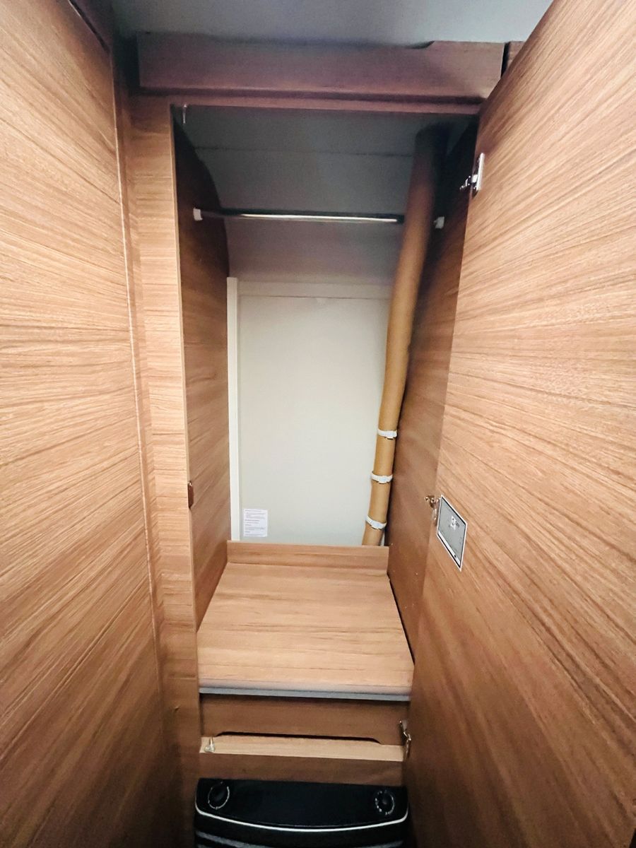 Fahrzeugabbildung Weinsberg CARAONE 550 QDK ETAGENBETTEN DUSCHE MOVER 1.HAND