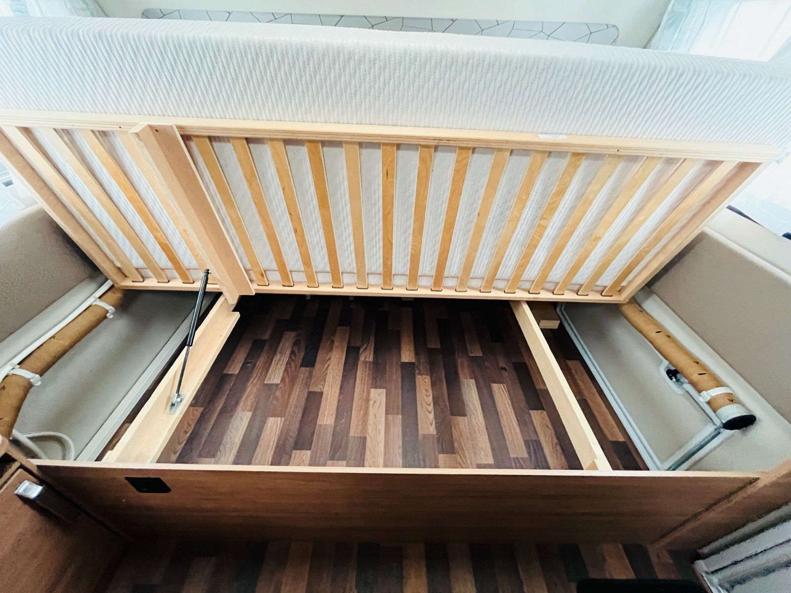 Fahrzeugabbildung Weinsberg CARAONE 550 QDK ETAGENBETTEN DUSCHE MOVER 1.HAND