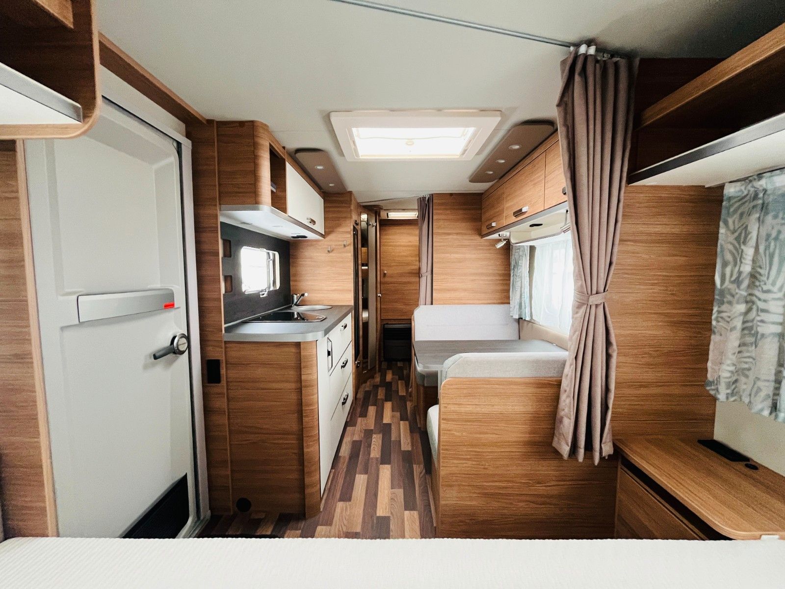 Fahrzeugabbildung Weinsberg CARAONE 550 QDK ETAGENBETTEN DUSCHE MOVER 1.HAND