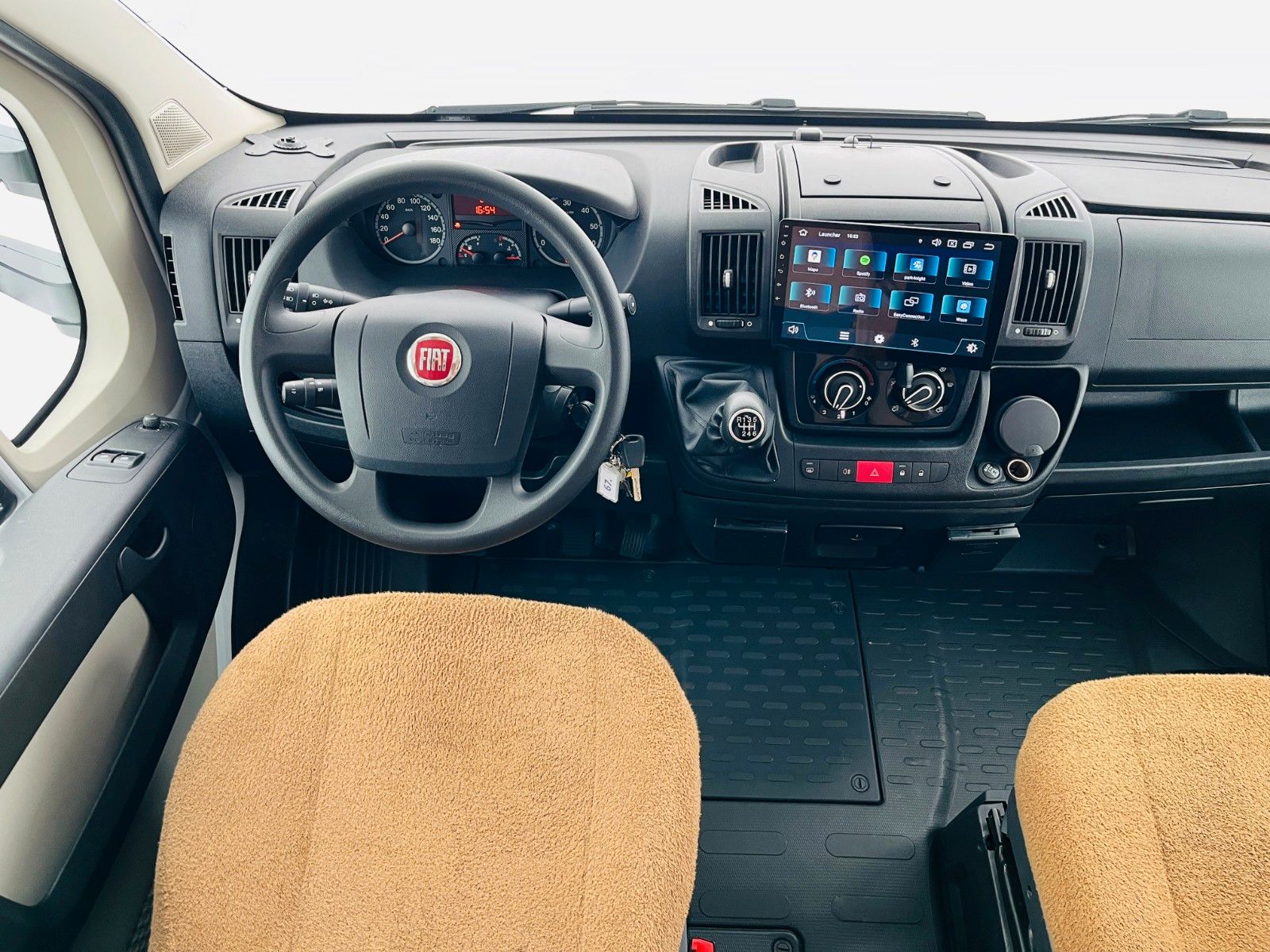 Fahrzeugabbildung Sunlight A 69 ETAGENBETTEN 2 SITZGRUPPEN MARKISE