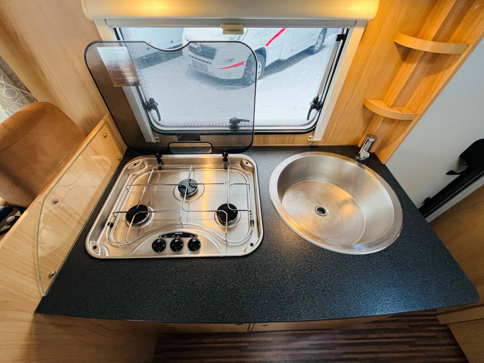 Fahrzeugabbildung Sunlight A 69 ETAGENBETTEN 2 SITZGRUPPEN MARKISE