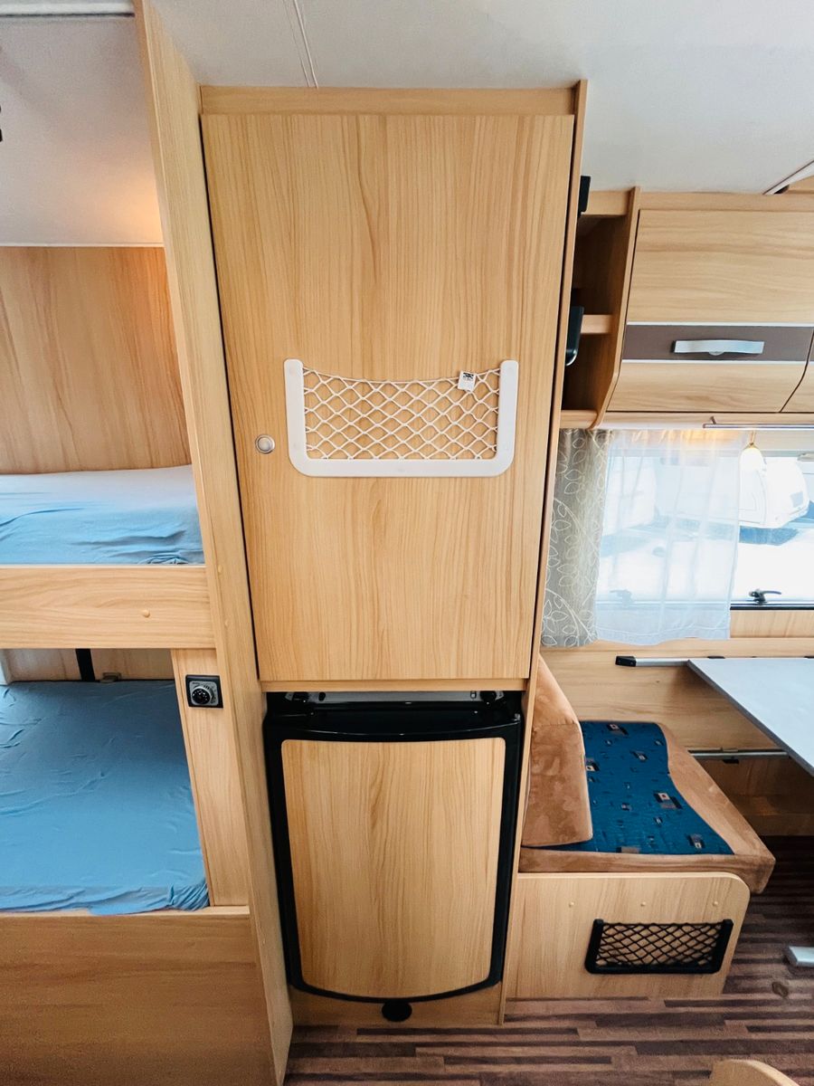 Fahrzeugabbildung Sunlight A 69 ETAGENBETTEN 2 SITZGRUPPEN MARKISE