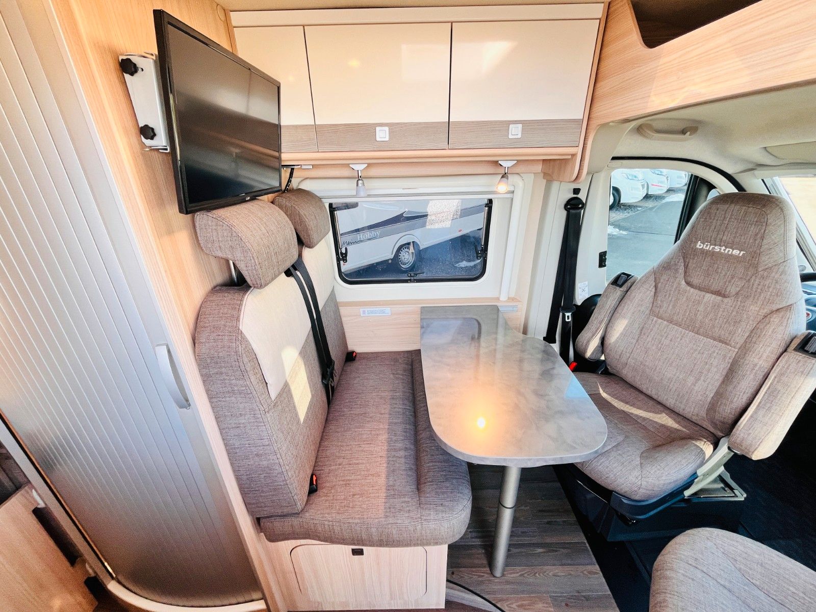 Fahrzeugabbildung Bürstner CITY CAR C 602 LÄNGSBETTEN SAT TV SOLAR MARKISE