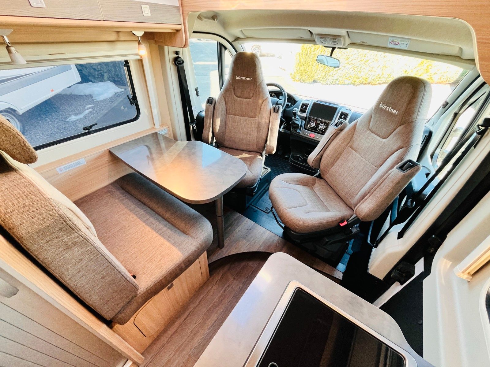 Fahrzeugabbildung Bürstner CITY CAR C 602 LÄNGSBETTEN SAT TV SOLAR MARKISE