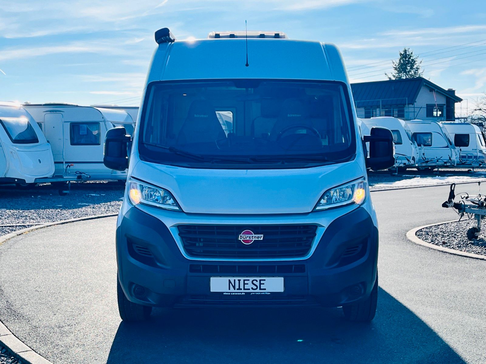 Fahrzeugabbildung Bürstner CITY CAR C 602 LÄNGSBETTEN SAT TV SOLAR MARKISE