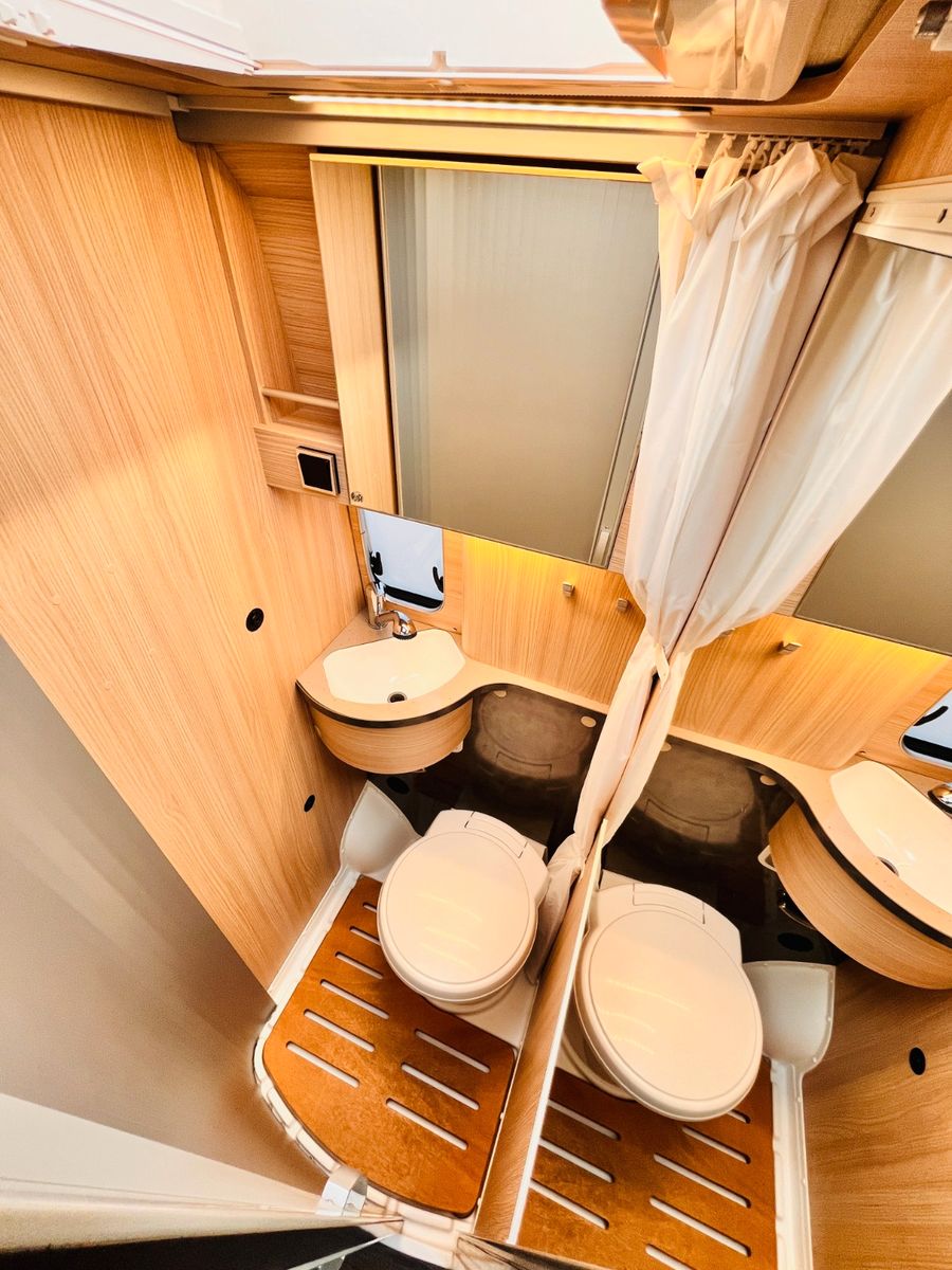 Fahrzeugabbildung Bürstner CITY CAR C 602 LÄNGSBETTEN SAT TV SOLAR MARKISE