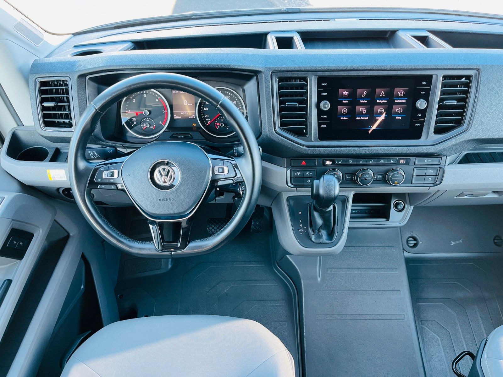 Fahrzeugabbildung Volkswagen GRAND CALIFORNIA 600 AUTOMATIK SOLAR MARKISE