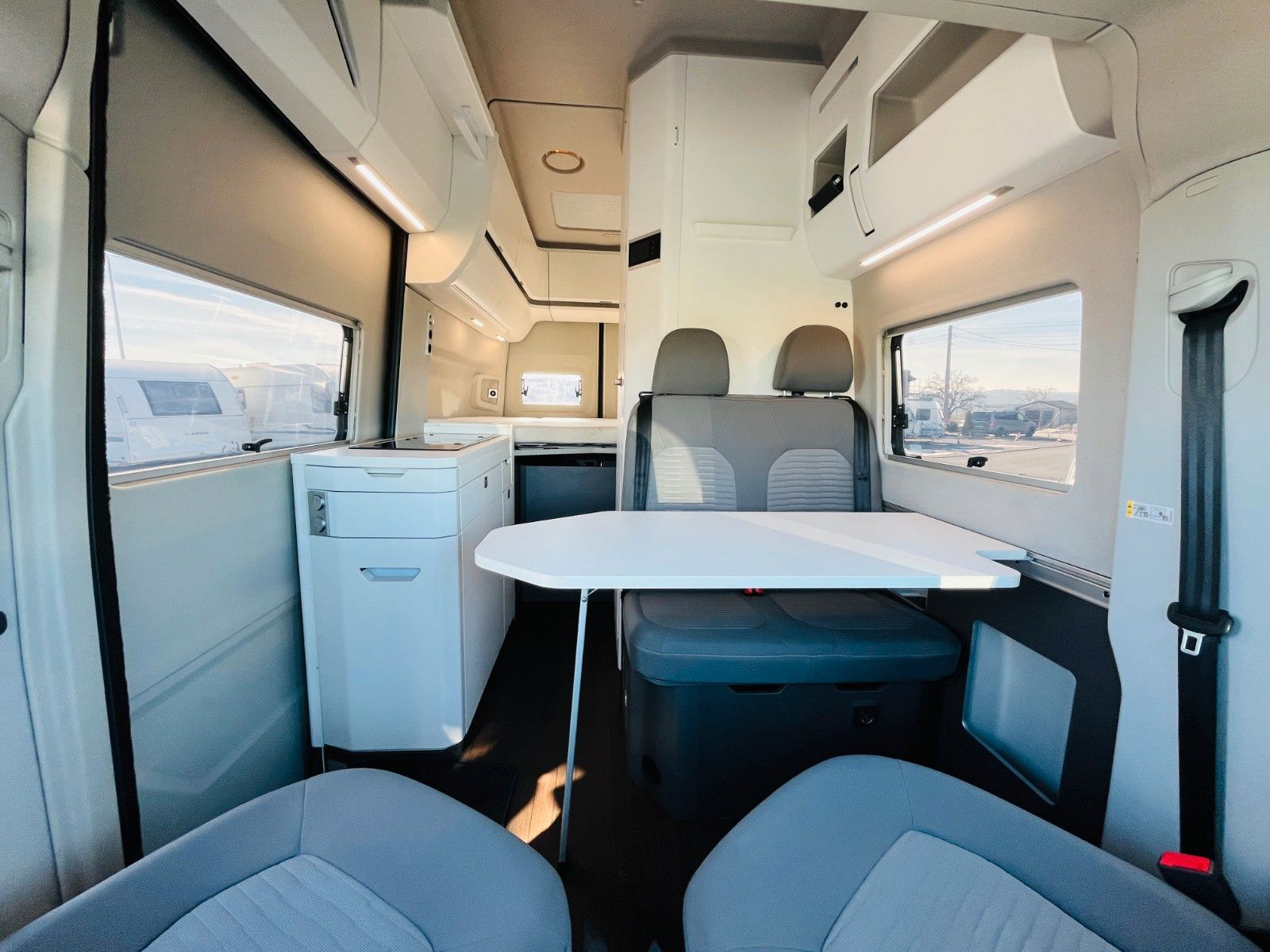 Fahrzeugabbildung Volkswagen GRAND CALIFORNIA 600 AUTOMATIK SOLAR MARKISE