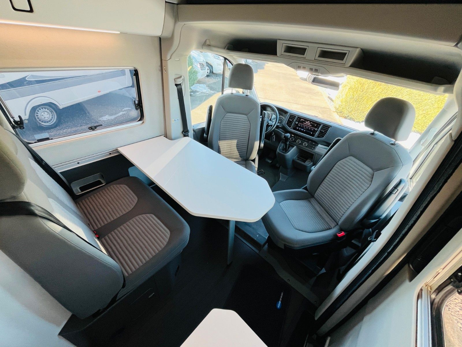 Fahrzeugabbildung Volkswagen GRAND CALIFORNIA 600 AUTOMATIK SOLAR MARKISE