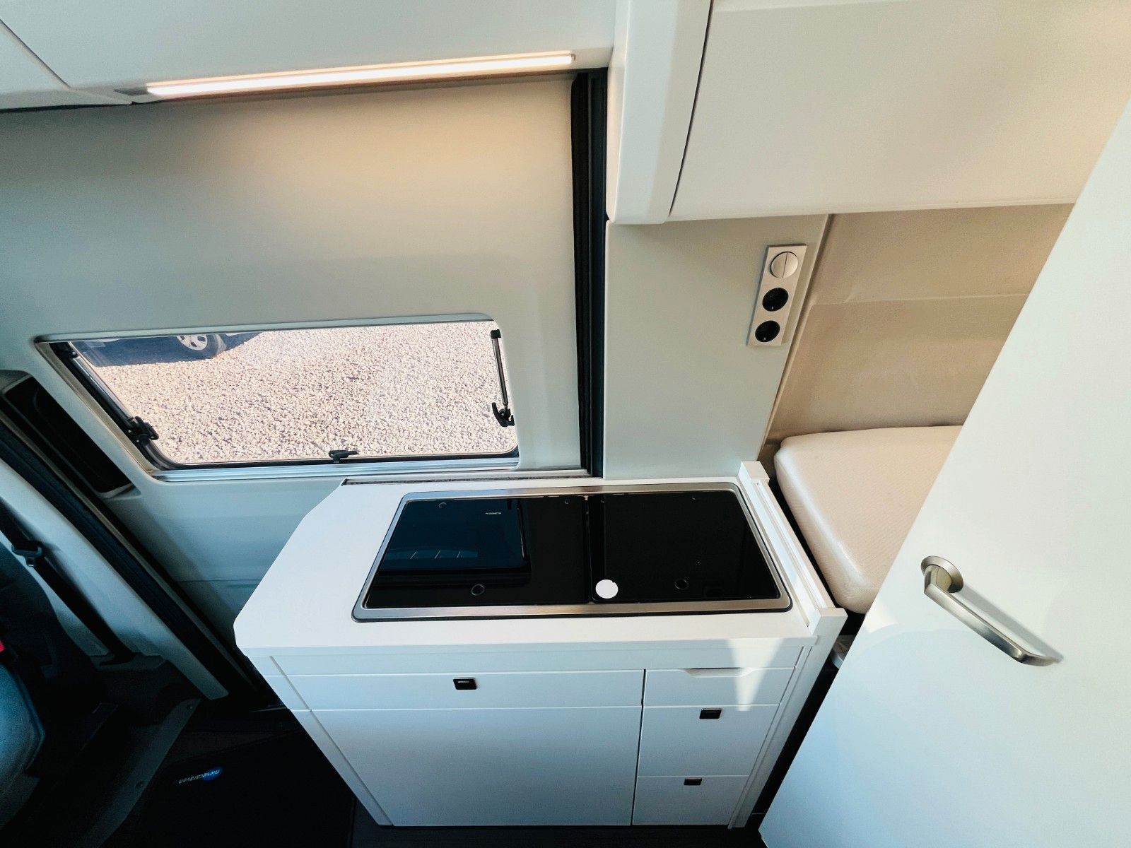 Fahrzeugabbildung Volkswagen GRAND CALIFORNIA 600 AUTOMATIK SOLAR MARKISE