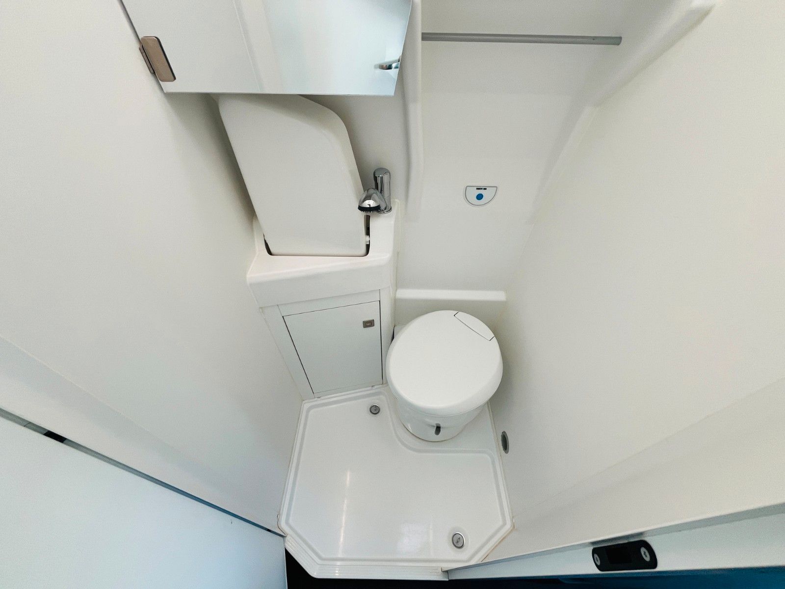 Fahrzeugabbildung Volkswagen GRAND CALIFORNIA 600 AUTOMATIK SOLAR MARKISE