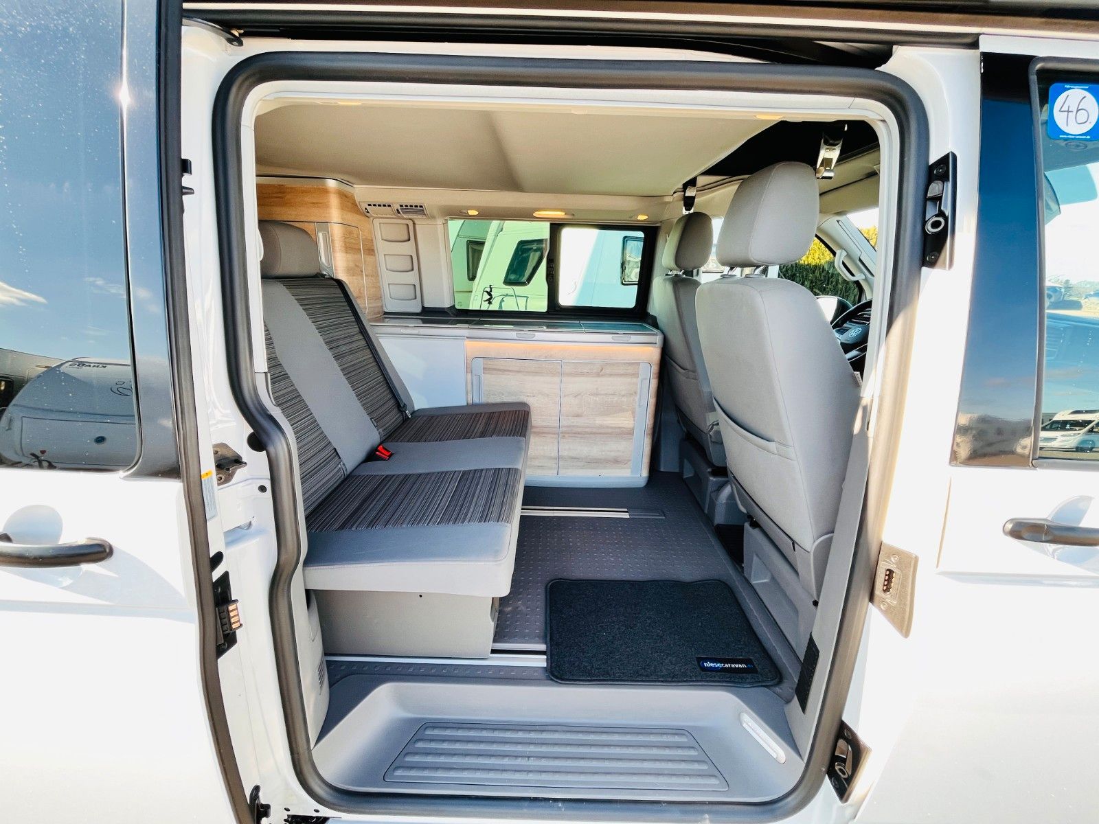 Fahrzeugabbildung Volkswagen T6 CALIFORNIA COAST AUTOMATIK SITZHEIZUNG