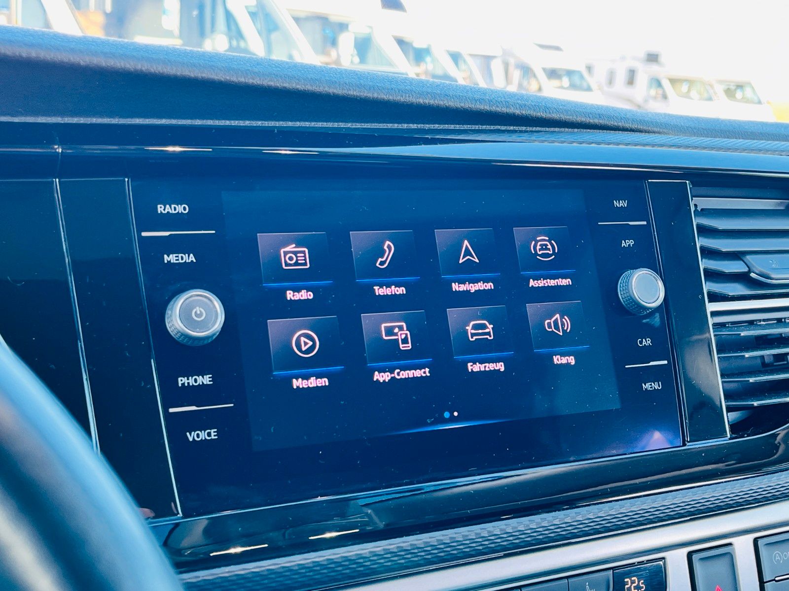 Fahrzeugabbildung Volkswagen T6 CALIFORNIA COAST AUTOMATIK SITZHEIZUNG