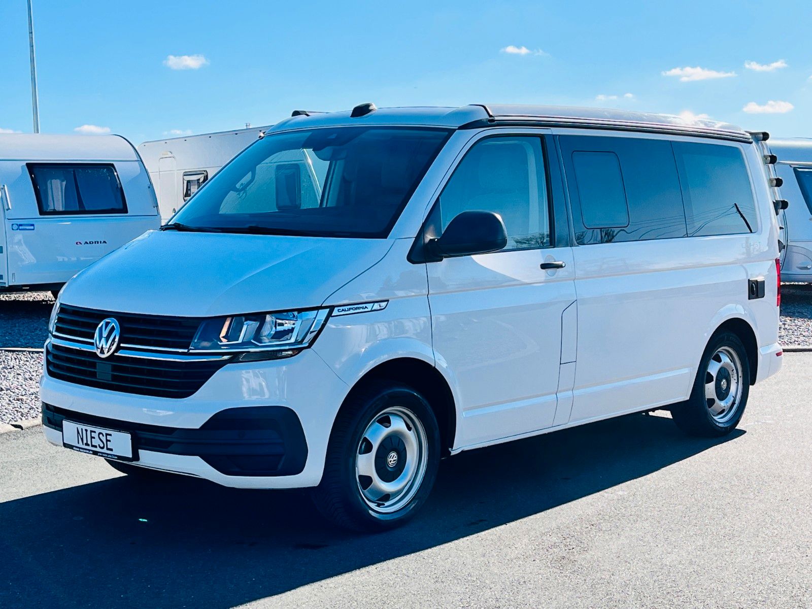 Fahrzeugabbildung Volkswagen T6 CALIFORNIA COAST AUTOMATIK SITZHEIZUNG