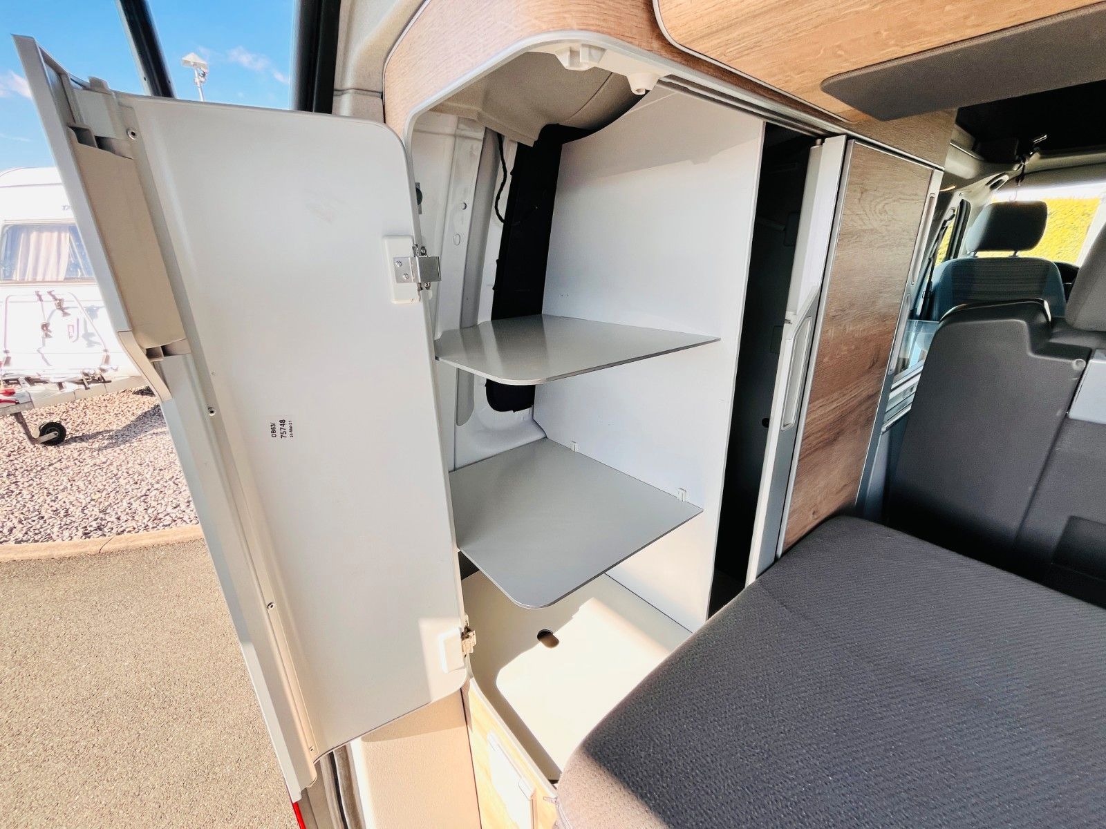 Fahrzeugabbildung Volkswagen T6 CALIFORNIA COAST AUTOMATIK SITZHEIZUNG