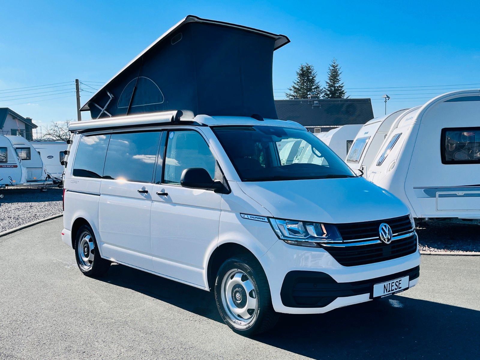 Fahrzeugabbildung Volkswagen T6 CALIFORNIA COAST AUTOMATIK SITZHEIZUNG