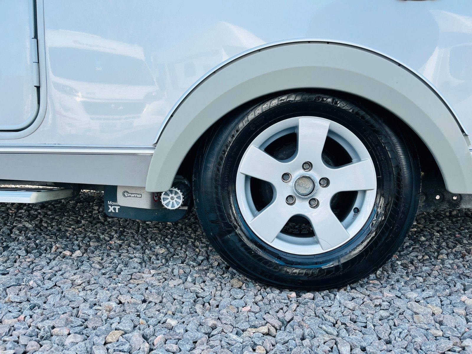 Fahrzeugabbildung HYMER / ERIBA / HYMERCAR NOVA 545 SL FRANZ.BETT MOVER MARKISE