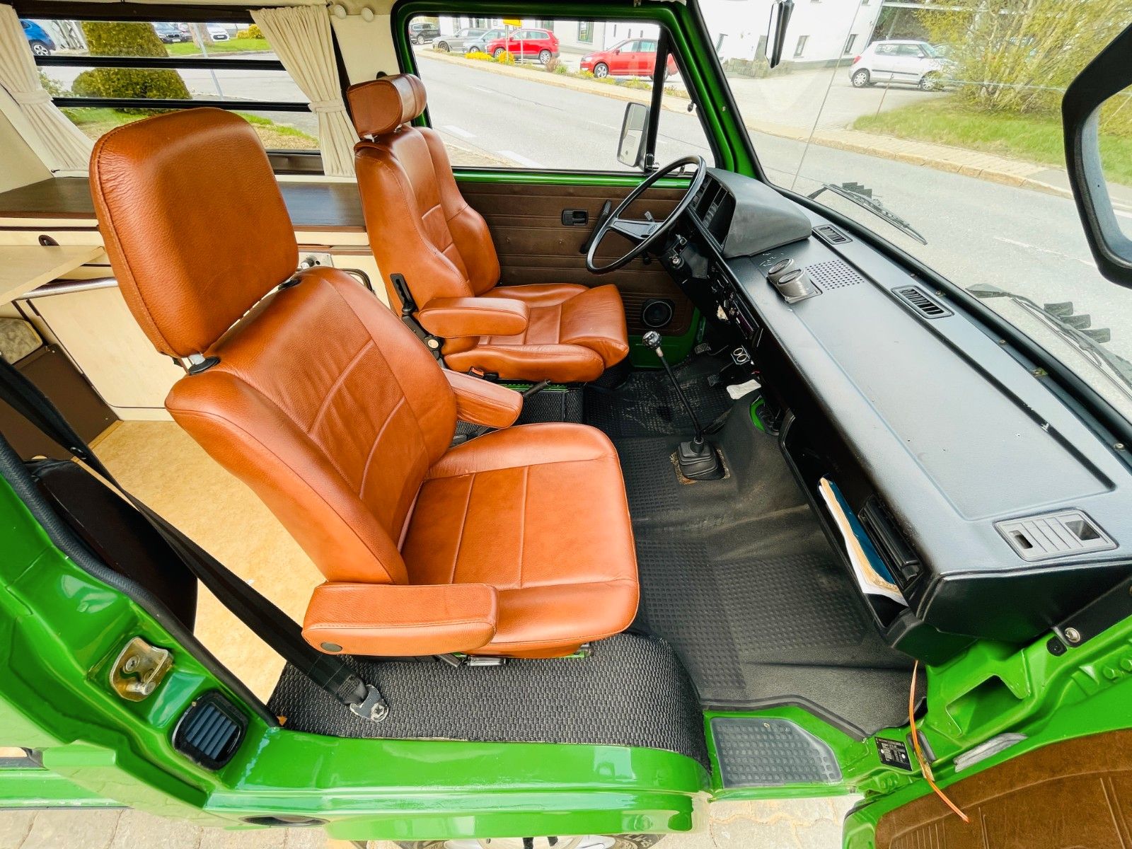 Fahrzeugabbildung Volkswagen T3 Caravelle C - CAMPER - H-Kennzeichen OLDTIMER