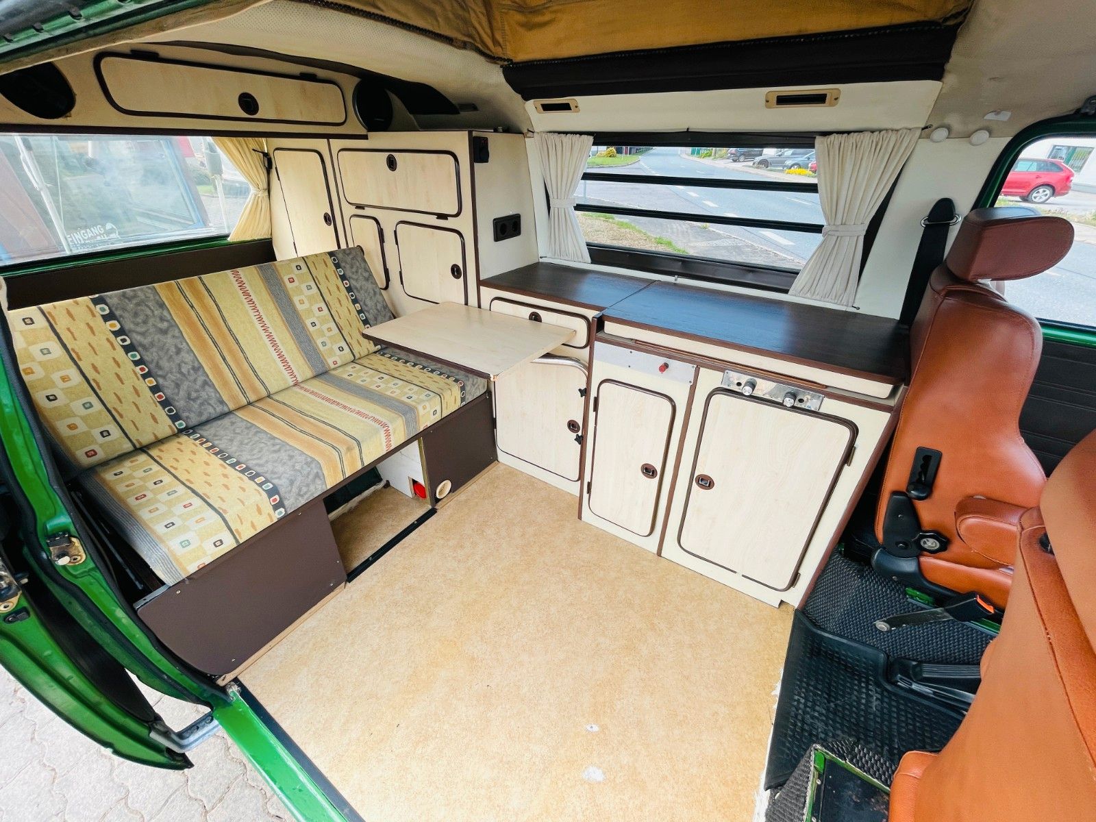 Fahrzeugabbildung Volkswagen T3 Caravelle C - CAMPER - H-Kennzeichen OLDTIMER