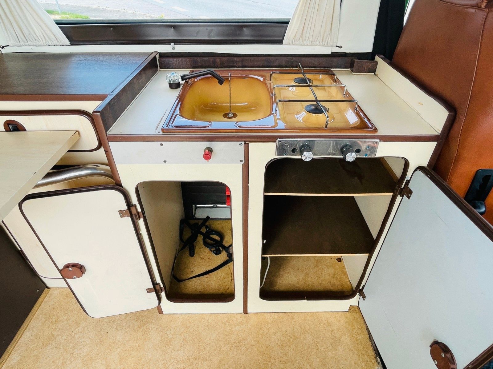 Fahrzeugabbildung Volkswagen T3 Caravelle C - CAMPER - H-Kennzeichen OLDTIMER