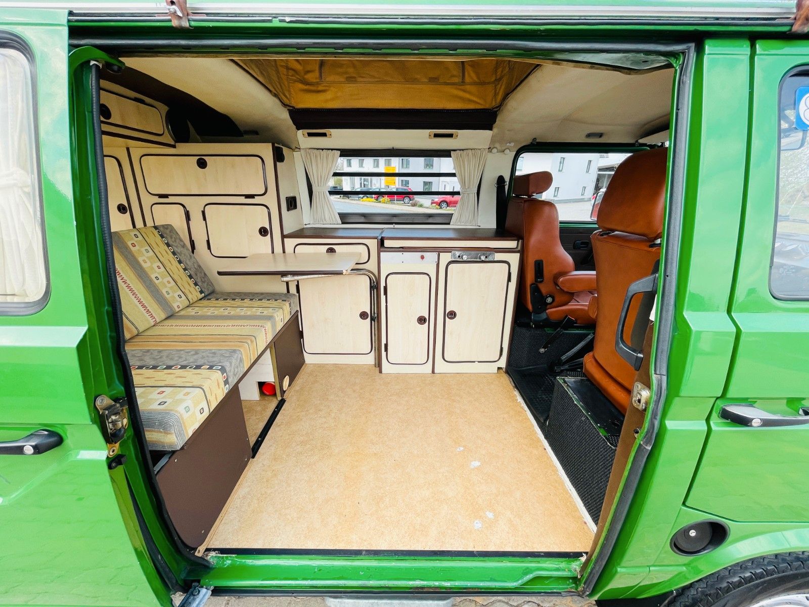Fahrzeugabbildung Volkswagen T3 Caravelle C - CAMPER - H-Kennzeichen OLDTIMER
