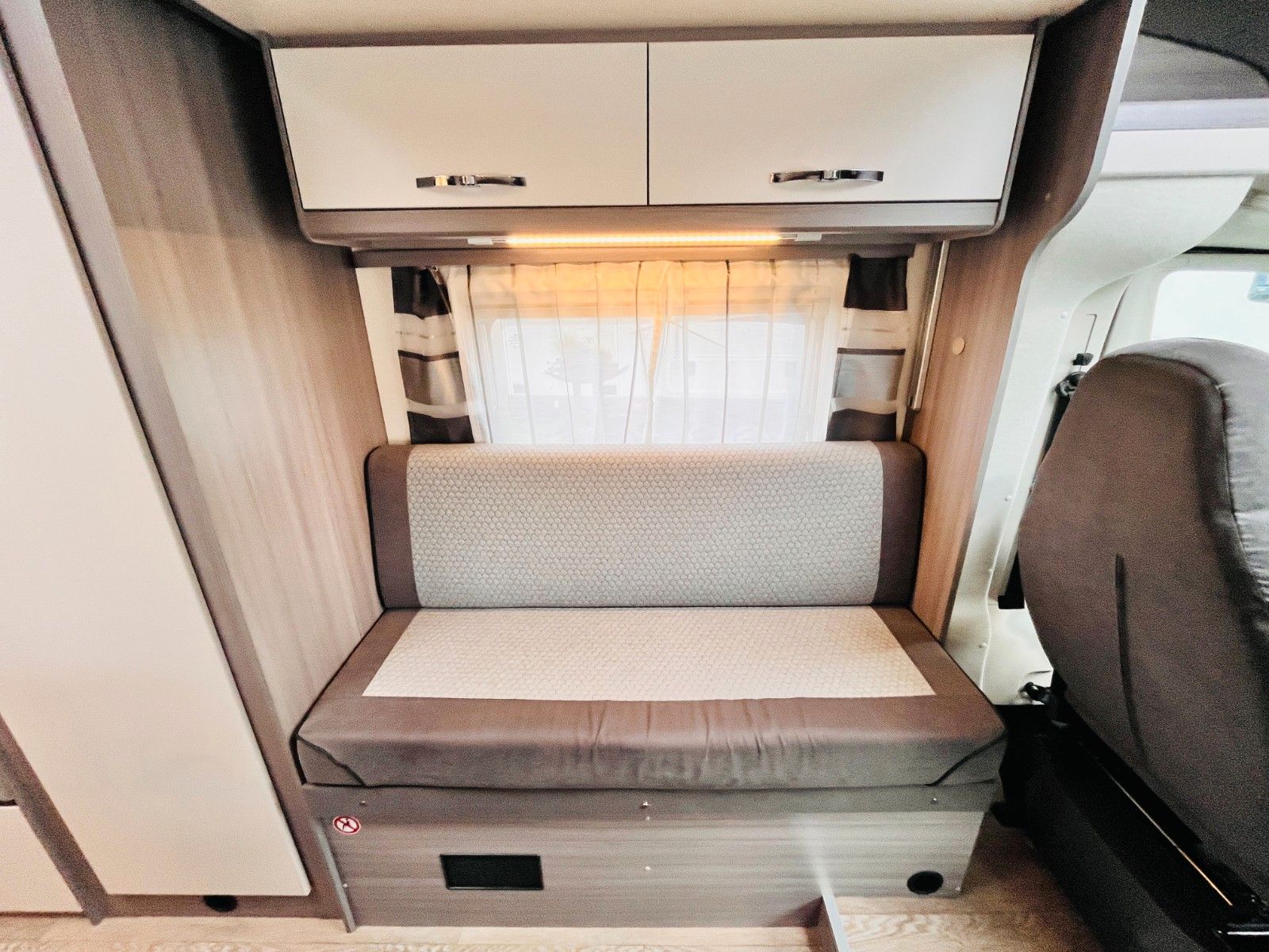 Fahrzeugabbildung Hobby Optima Ontour T65 HKM IC-LINE SAT TV SOLAR