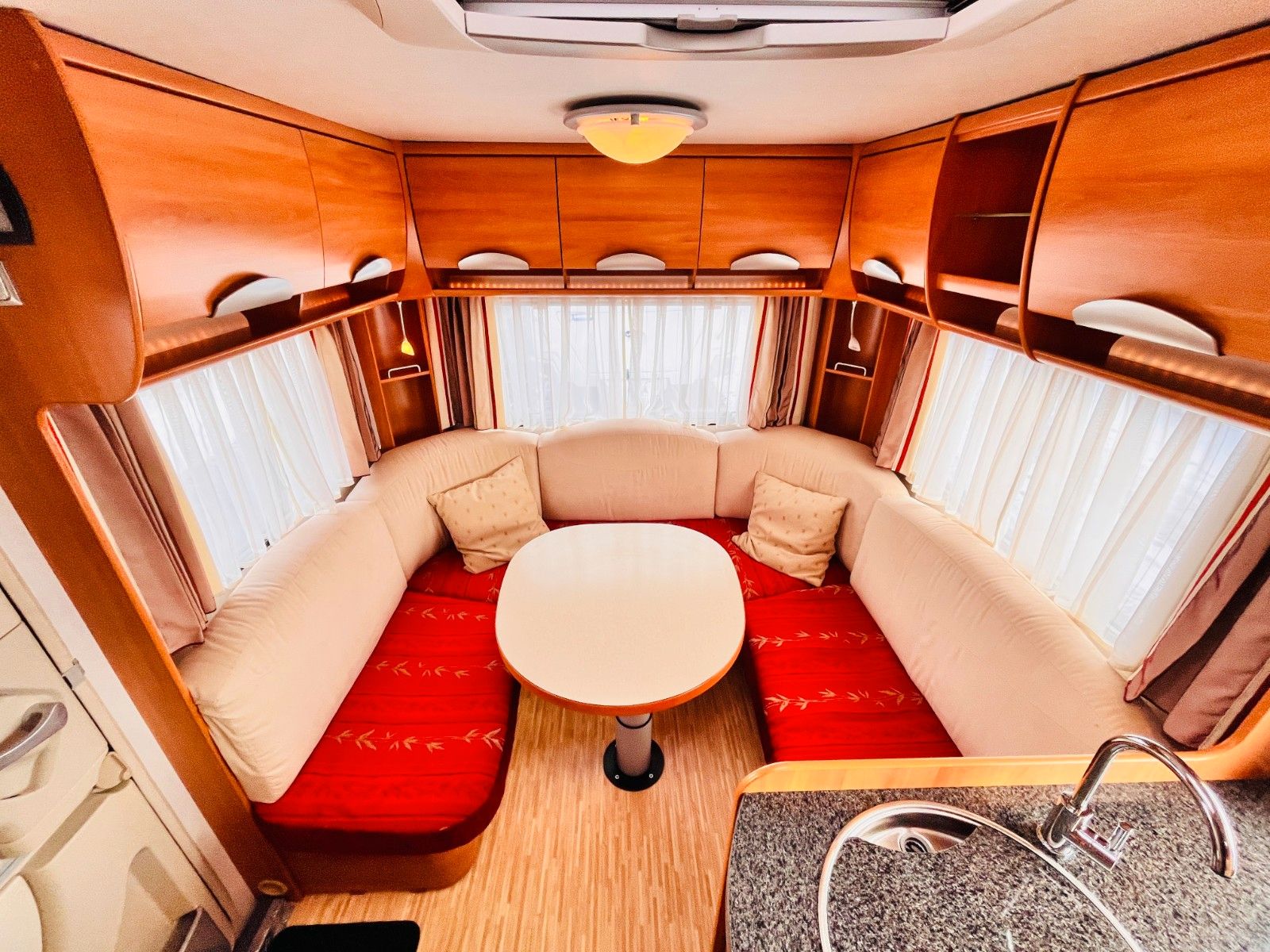 Fahrzeugabbildung HYMER / ERIBA / HYMERCAR NOVA 545 FRANZ.BETT DUSCHE MARKISE