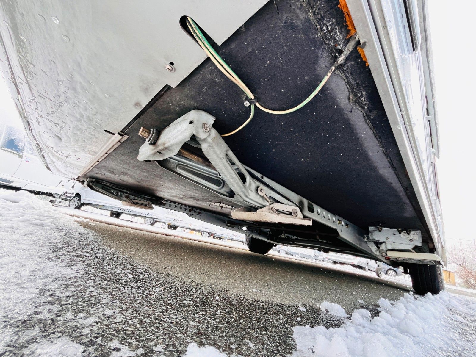 Fahrzeugabbildung HYMER / ERIBA / HYMERCAR NOVA 545 FRANZ.BETT DUSCHE MARKISE