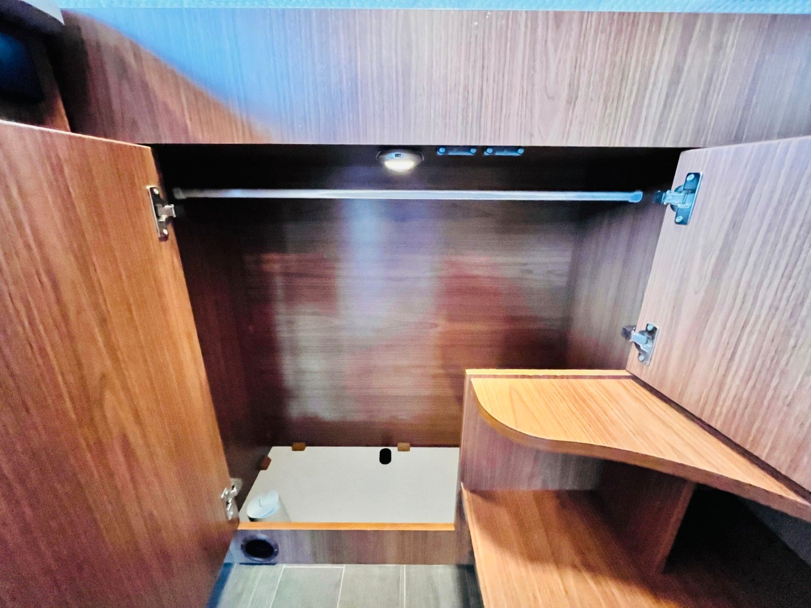 Fahrzeugabbildung Eura Mobil PROFILA RS 660 HB QUERBETT HUBBETT SOLAR