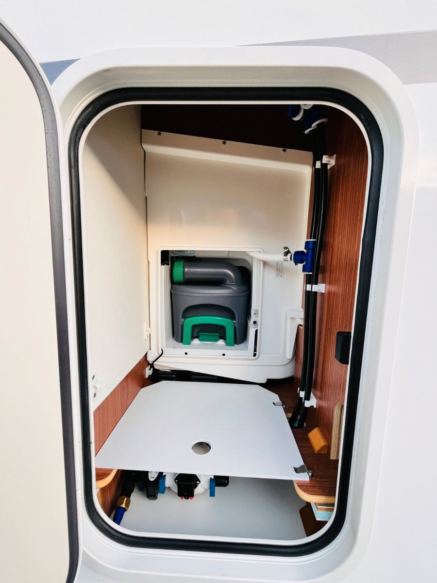 Fahrzeugabbildung Eura Mobil PROFILA RS 660 HB QUERBETT HUBBETT SOLAR