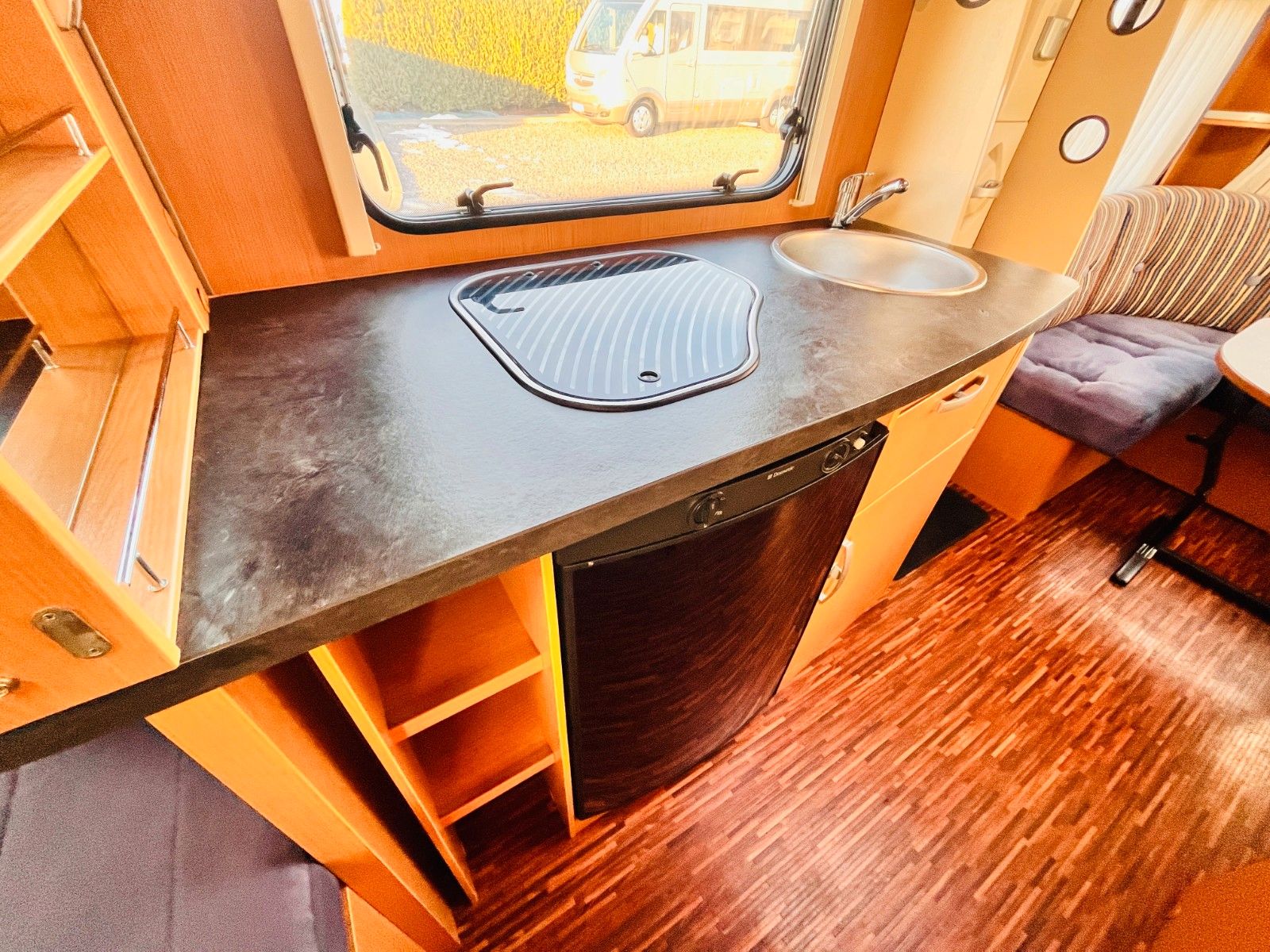Fahrzeugabbildung HYMER / ERIBA / HYMERCAR SPORTING 530 EINZELBETTEN MARKISE ALUFELGEN