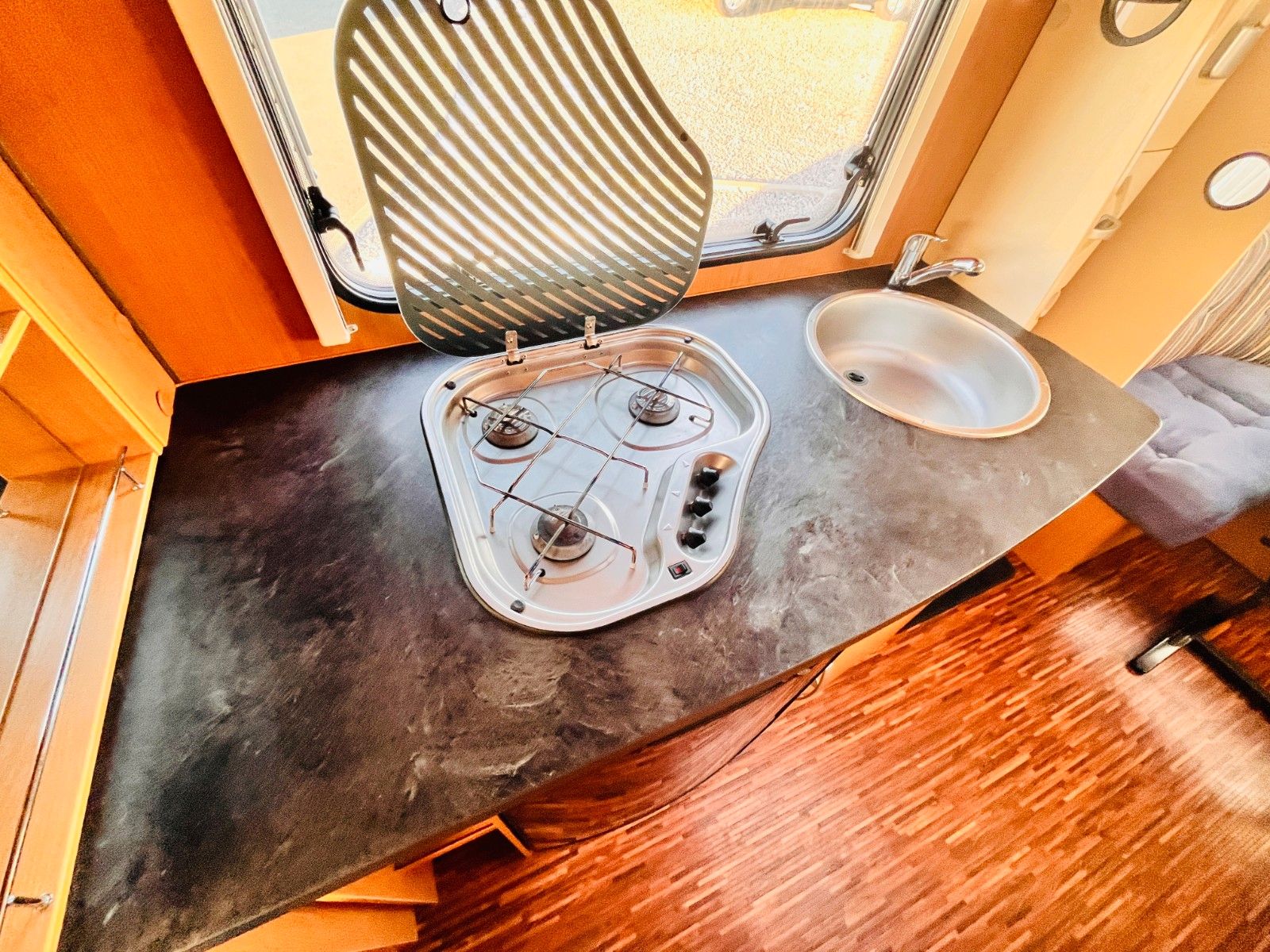 Fahrzeugabbildung HYMER / ERIBA / HYMERCAR SPORTING 530 EINZELBETTEN MARKISE ALUFELGEN
