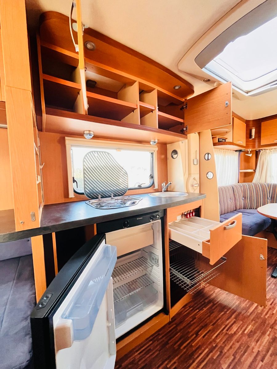 Fahrzeugabbildung HYMER / ERIBA / HYMERCAR SPORTING 530 EINZELBETTEN MARKISE ALUFELGEN
