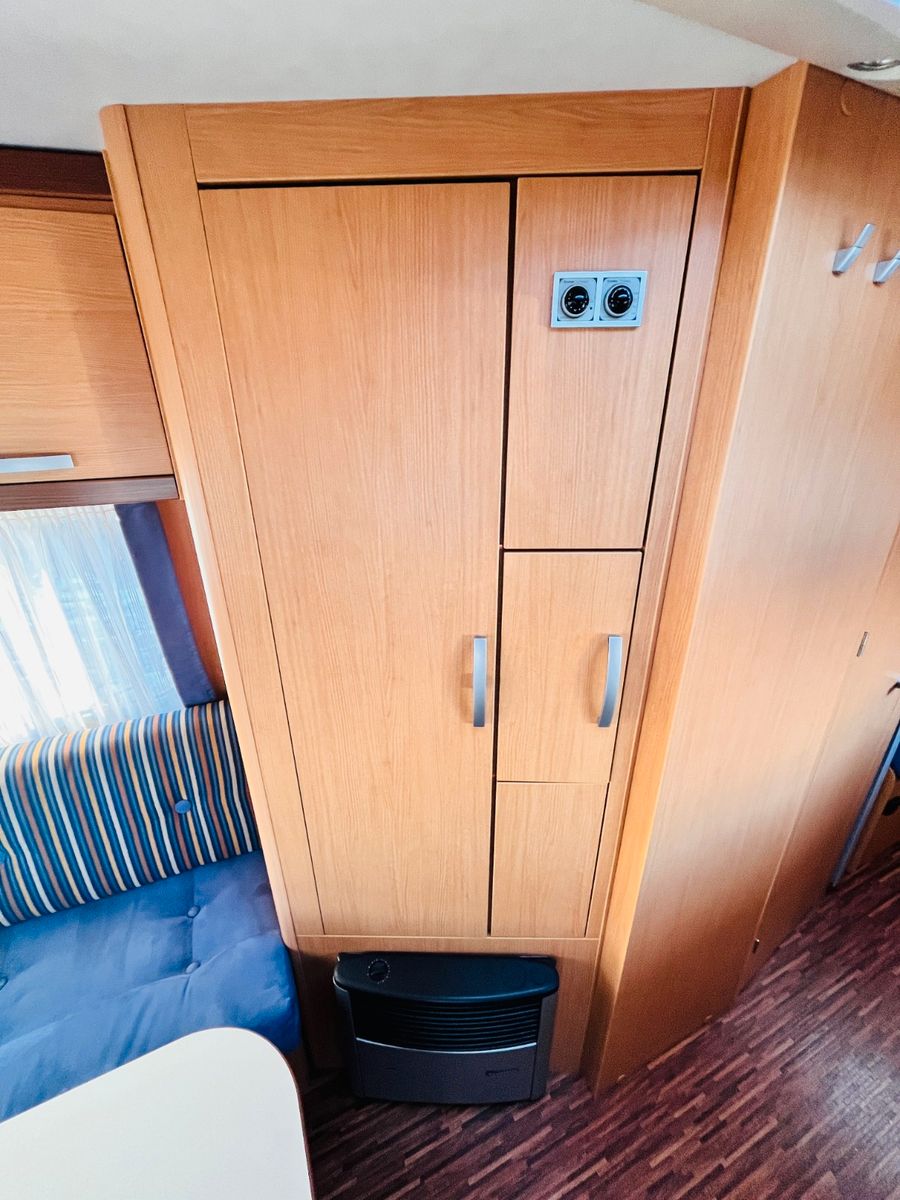 Fahrzeugabbildung HYMER / ERIBA / HYMERCAR SPORTING 530 EINZELBETTEN MARKISE ALUFELGEN