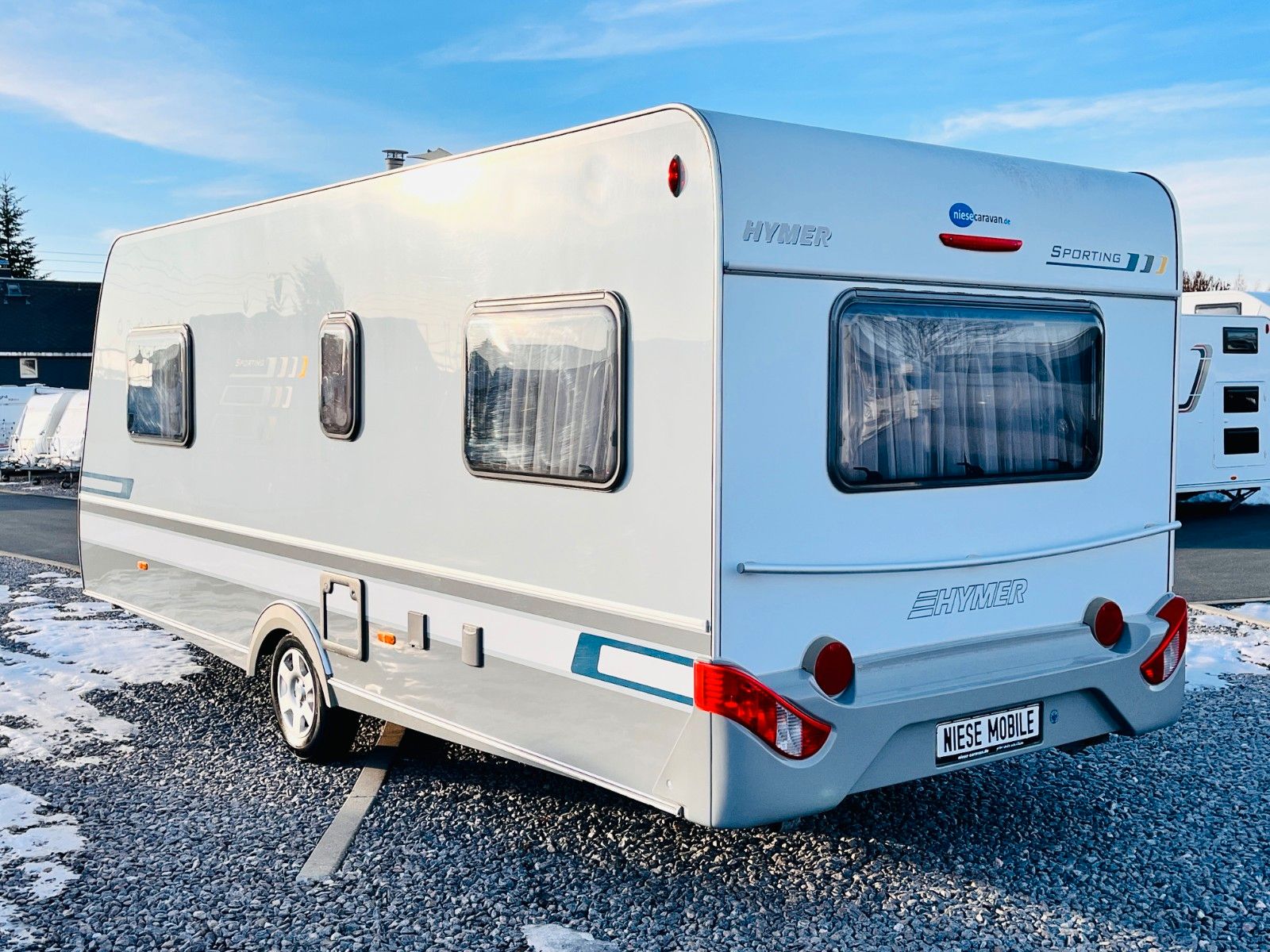 Fahrzeugabbildung HYMER / ERIBA / HYMERCAR SPORTING 530 EINZELBETTEN MARKISE ALUFELGEN
