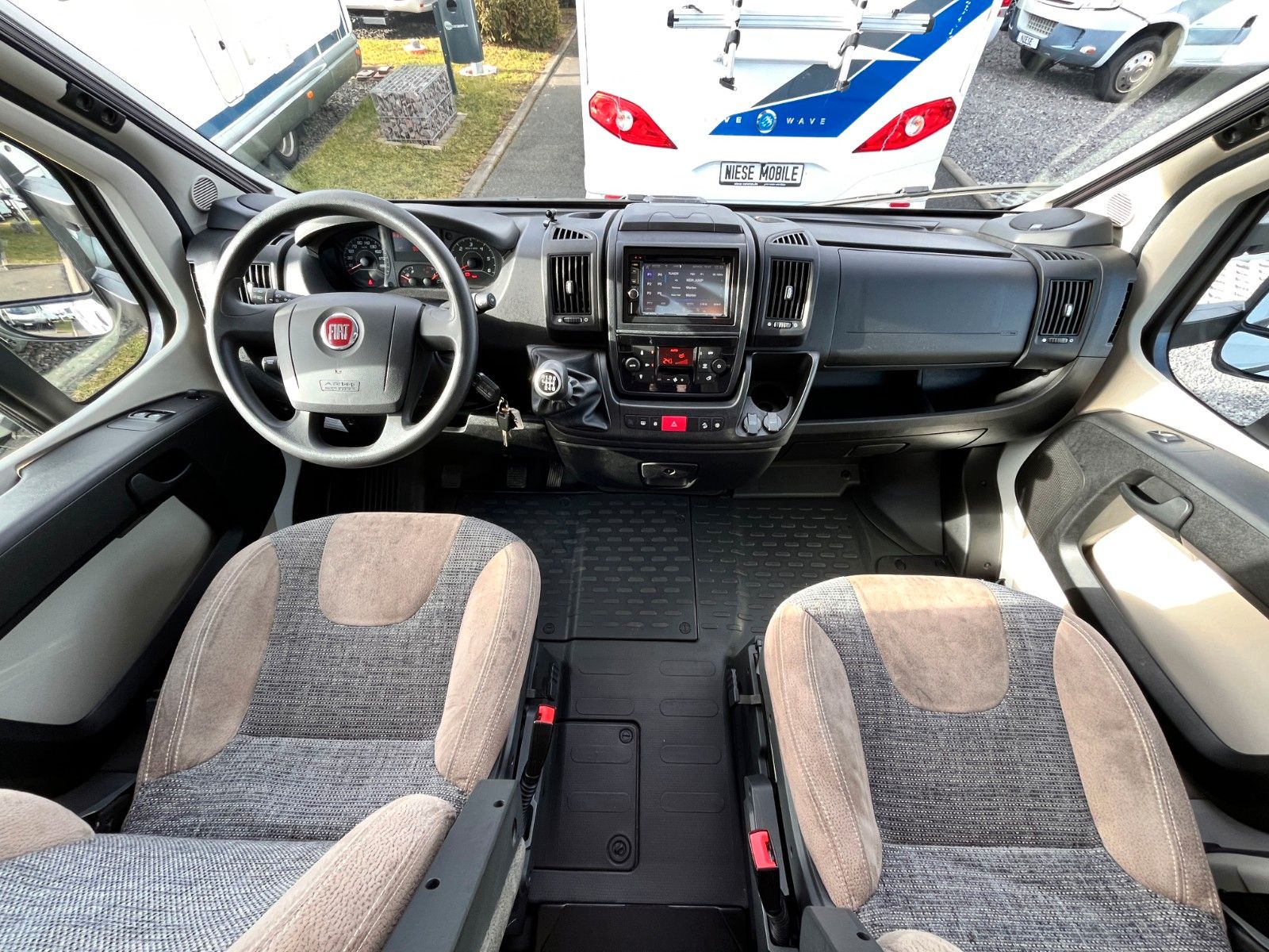 Fahrzeugabbildung Dethleffs MAGIC EDITION T 7151-4 EINZELBETTEN HUBBETT SAT