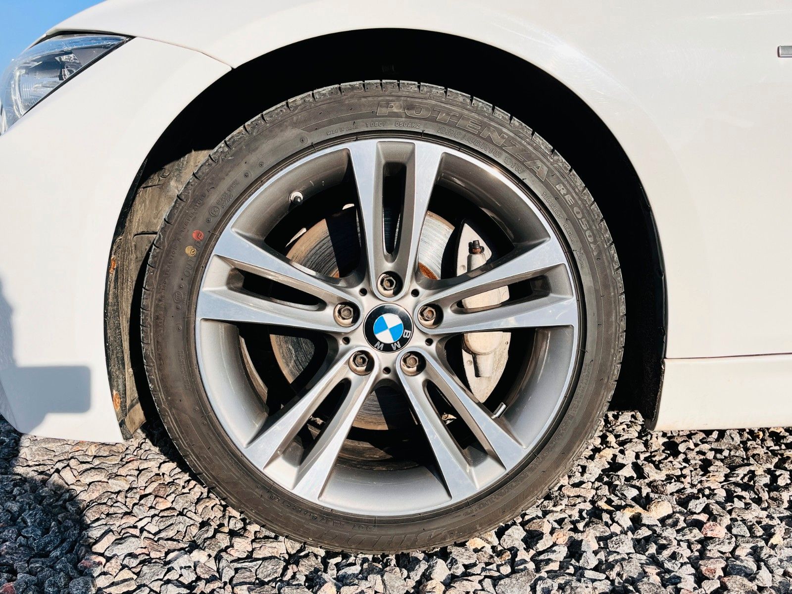 Fahrzeugabbildung BMW ActiveHybrid 3 *6ZYLINDER*3LITER*M-PAKET*