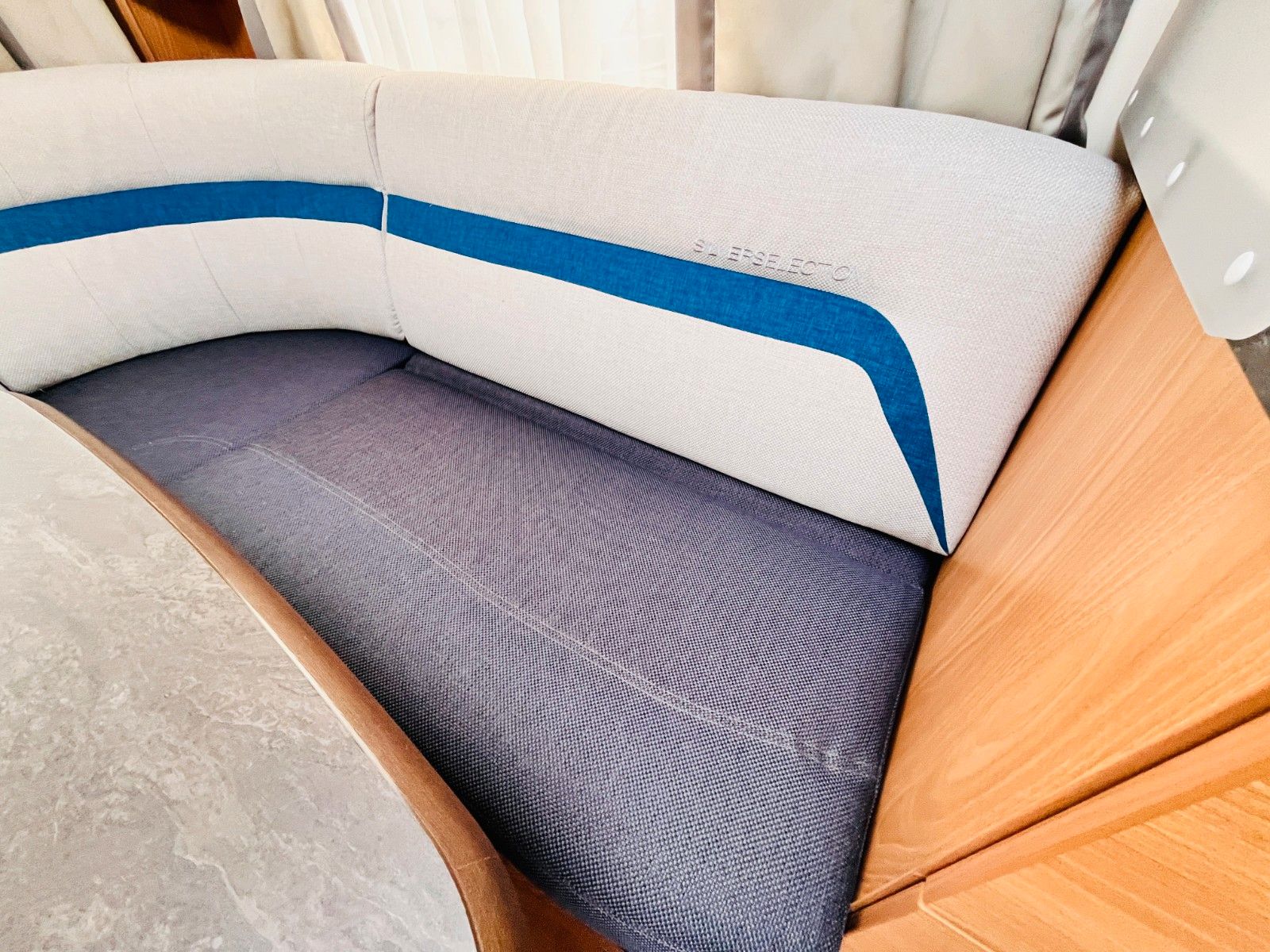 Fahrzeugabbildung Knaus SÜDWIND 500FVU SILVER SELECTION FRANZ.BETT MOVER