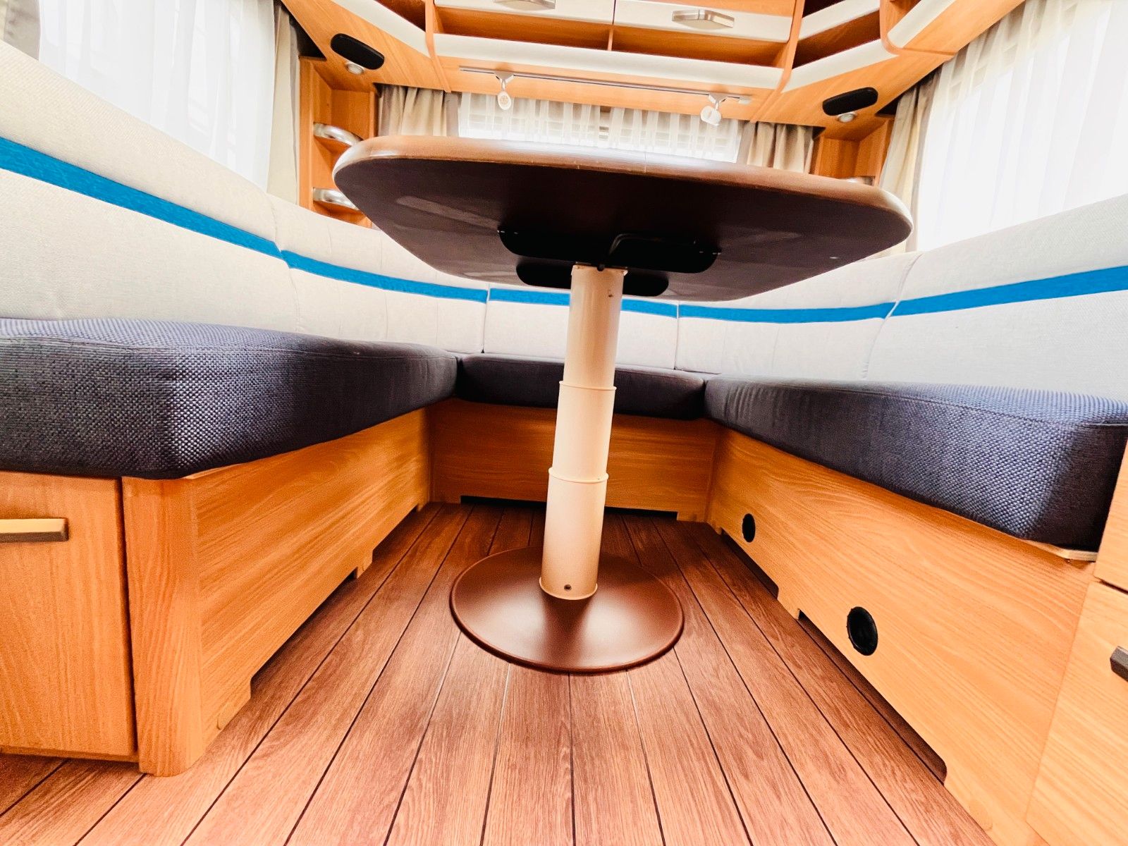 Fahrzeugabbildung Knaus SÜDWIND 500FVU SILVER SELECTION FRANZ.BETT MOVER