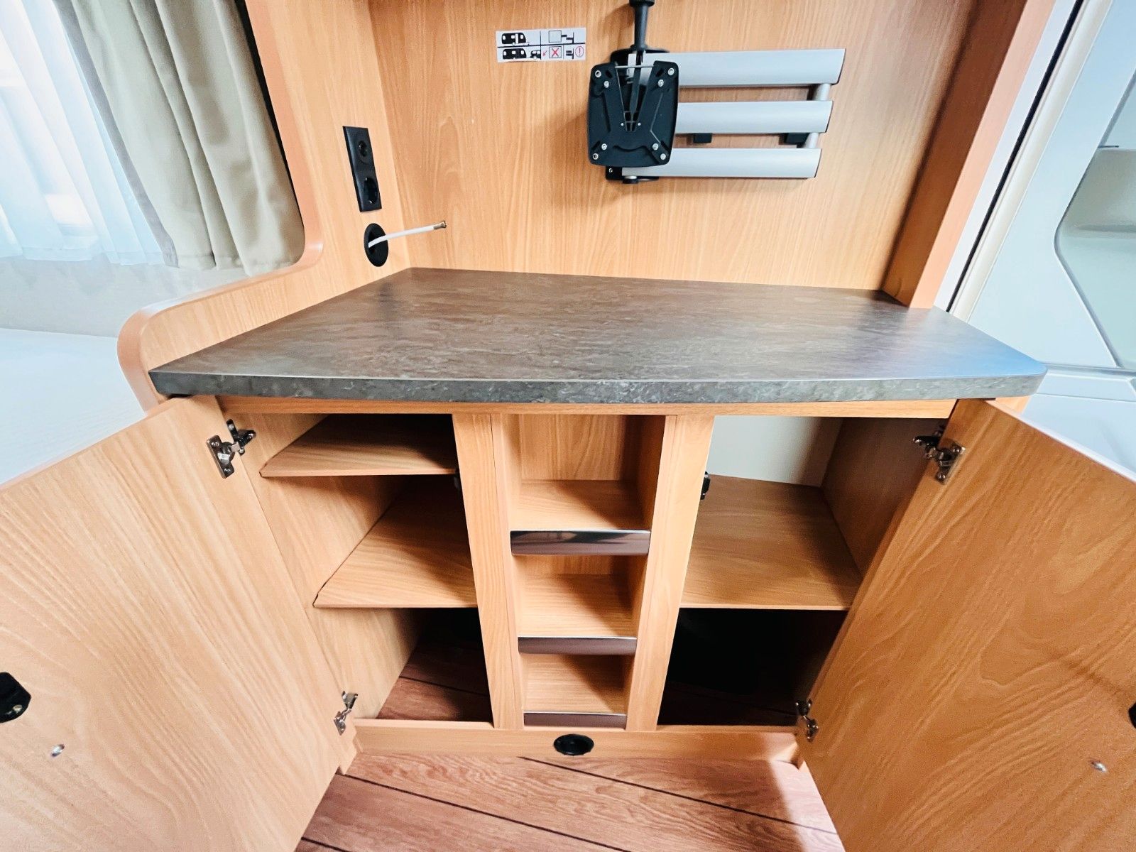 Fahrzeugabbildung Knaus SÜDWIND 500FVU SILVER SELECTION FRANZ.BETT MOVER