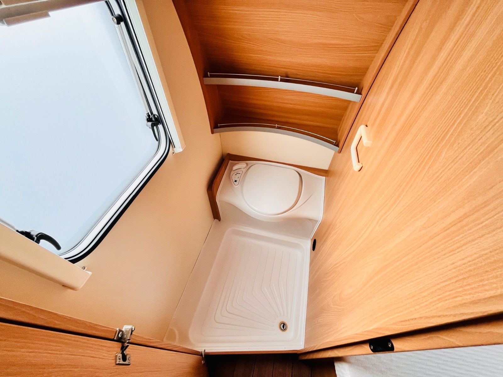 Fahrzeugabbildung Knaus SÜDWIND 500FVU SILVER SELECTION FRANZ.BETT MOVER