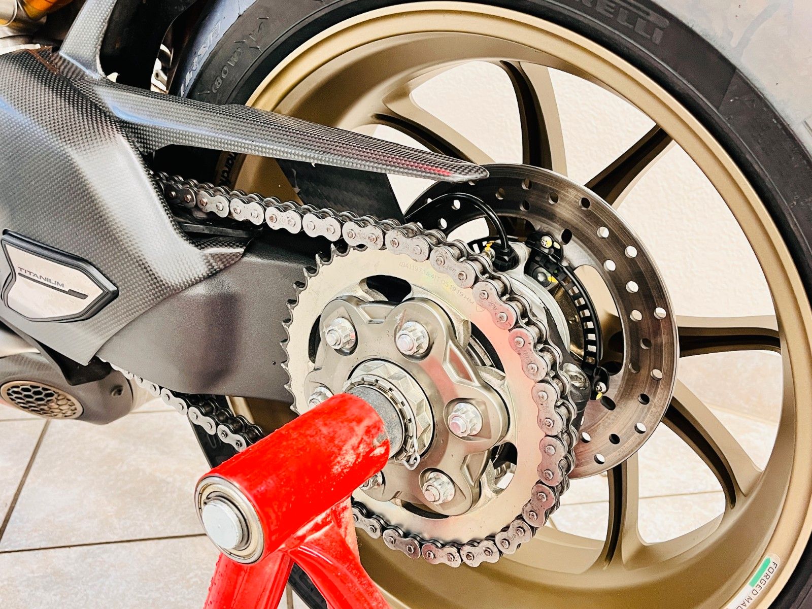 Fahrzeugabbildung Ducati Panigale V4 25 Anniversario 916 (326/500)