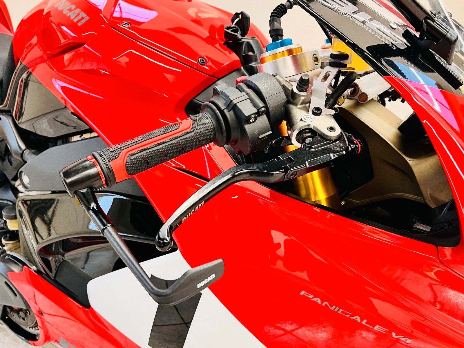 Fahrzeugabbildung Ducati Panigale V4 25 Anniversario 916 (326/500)