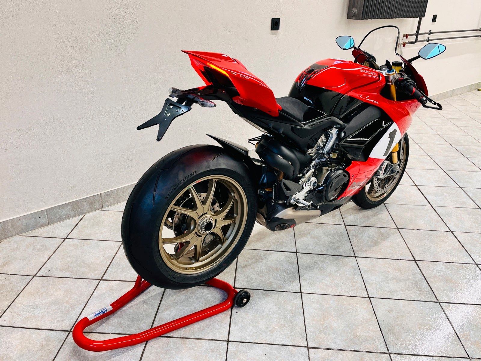 Fahrzeugabbildung Ducati Panigale V4 25 Anniversario 916 (326/500)