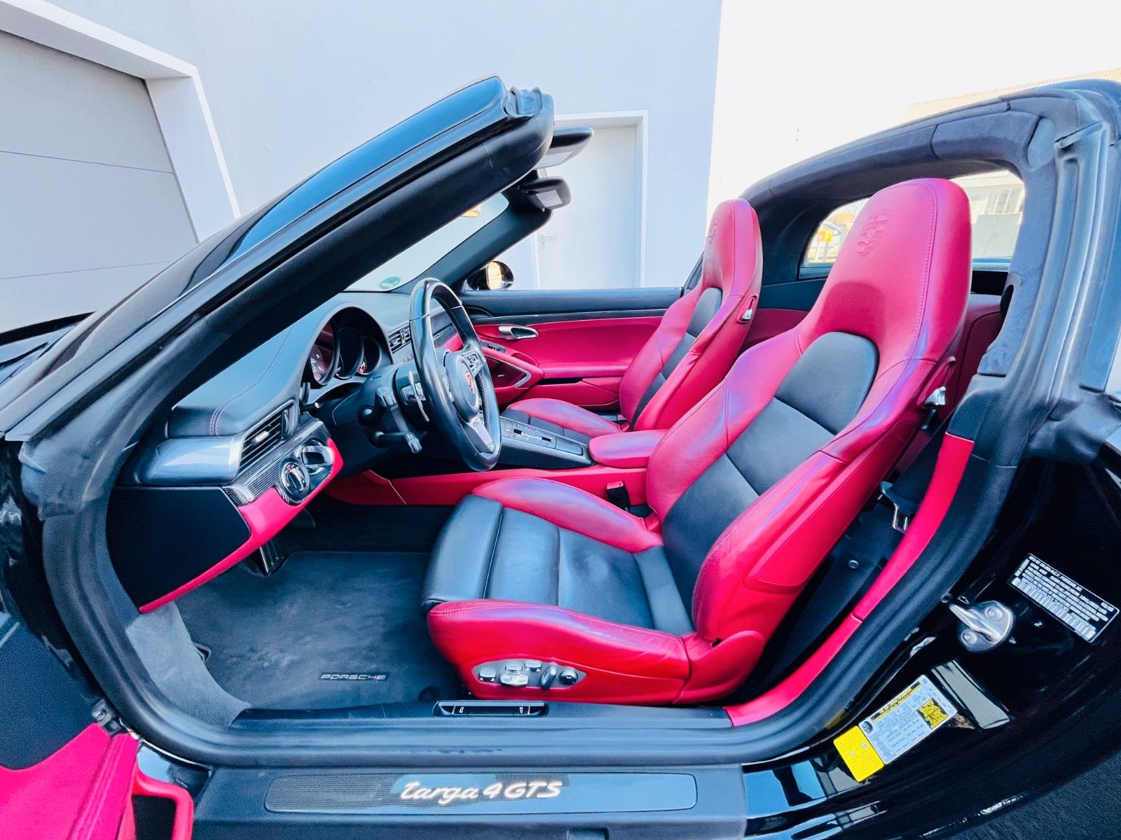 Fahrzeugabbildung Porsche 991.2 911 Targa 4 GTS *LIFT*PDCC*CHRONO*BOSE*