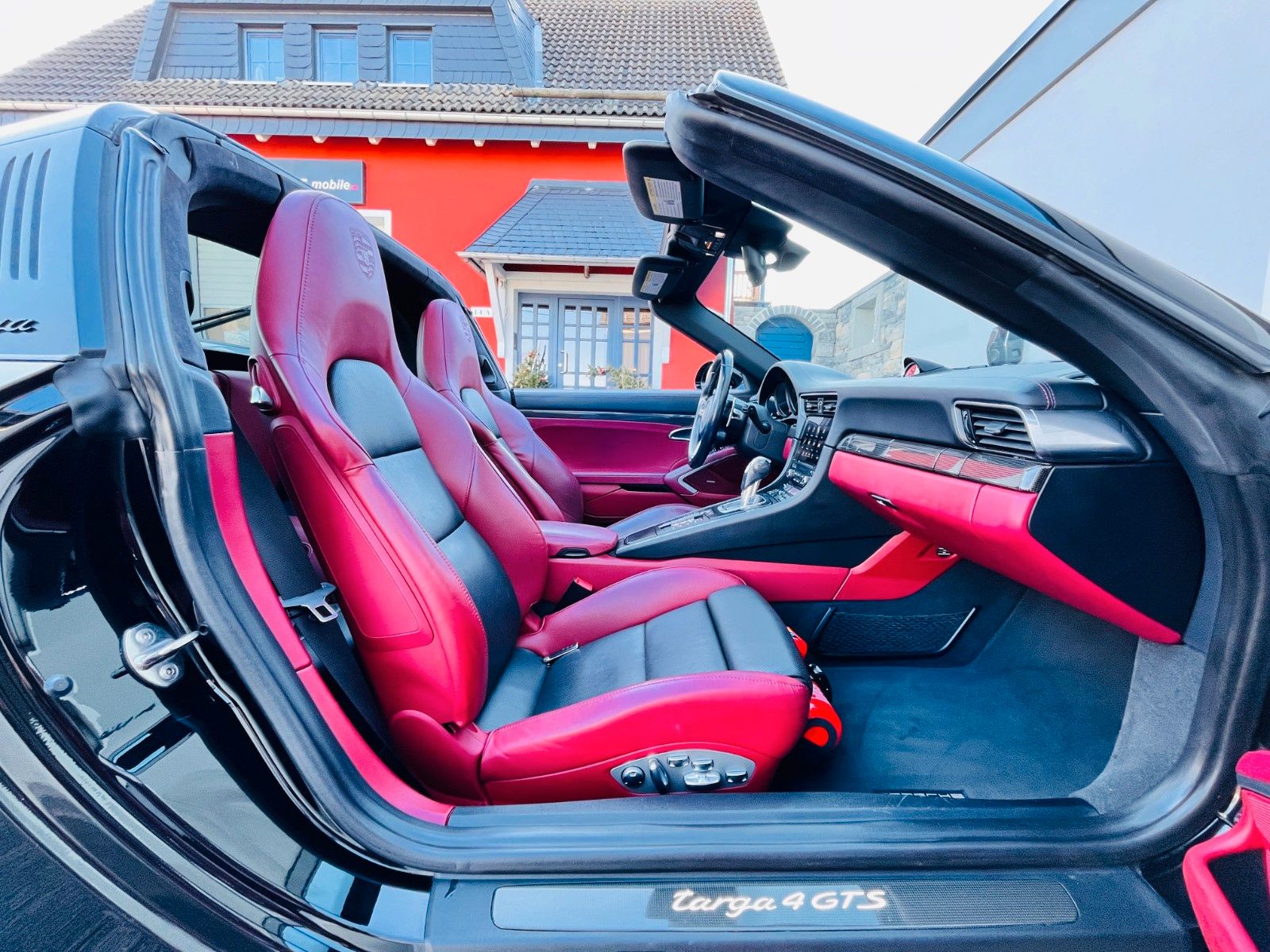Fahrzeugabbildung Porsche 991.2 911 Targa 4 GTS *LIFT*PDCC*CHRONO*BOSE*