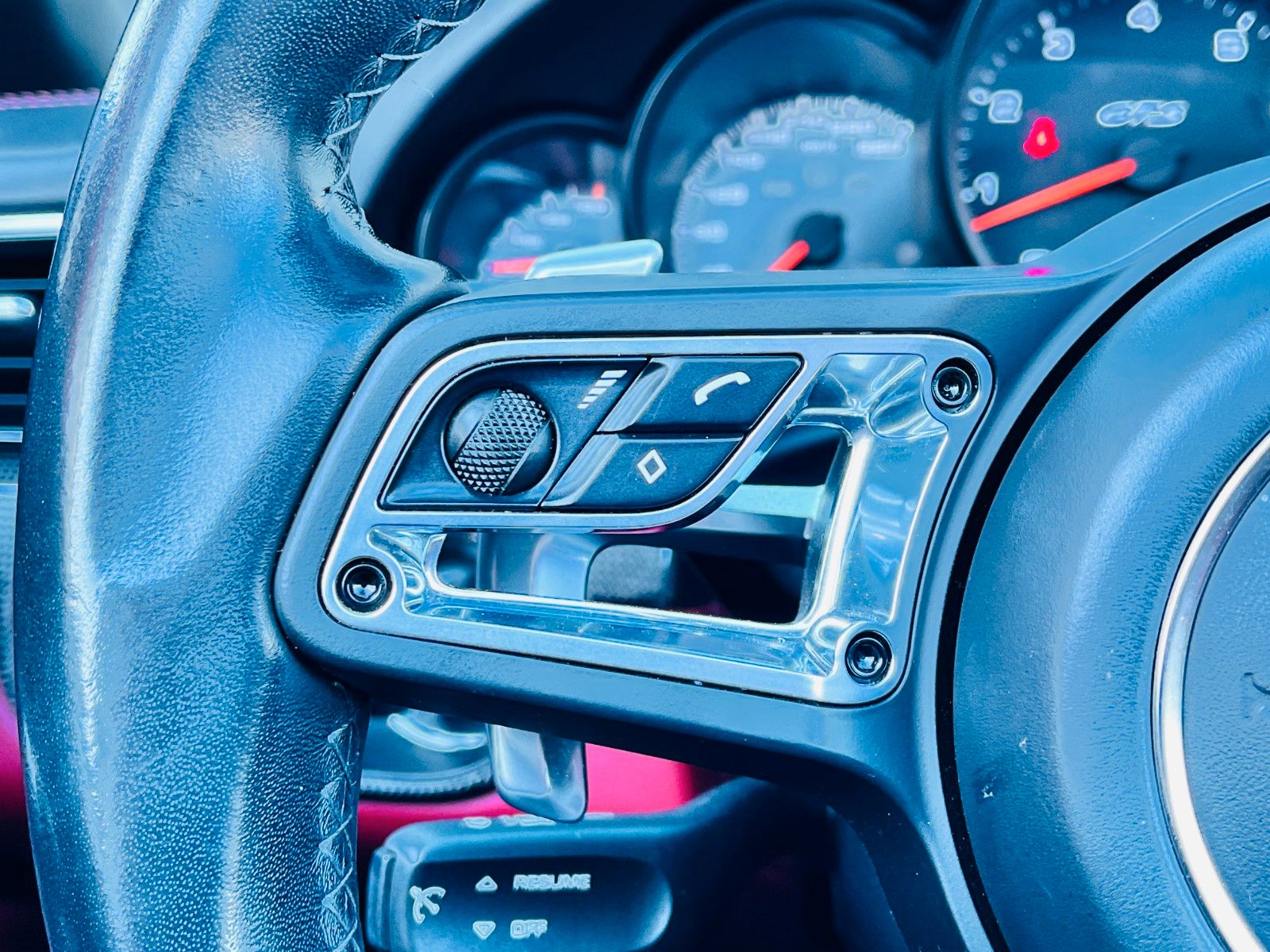 Fahrzeugabbildung Porsche 991.2 911 Targa 4 GTS *LIFT*PDCC*CHRONO*BOSE*