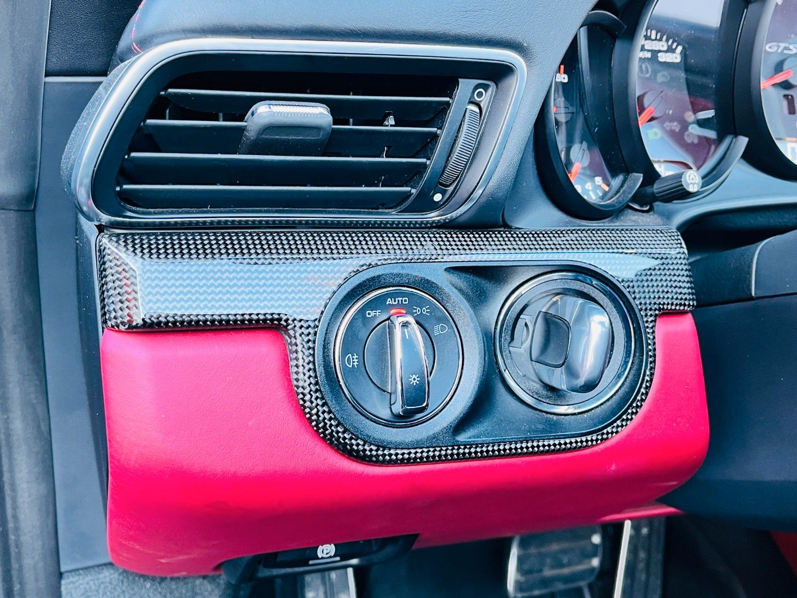 Fahrzeugabbildung Porsche 991.2 911 Targa 4 GTS *LIFT*PDCC*CHRONO*BOSE*