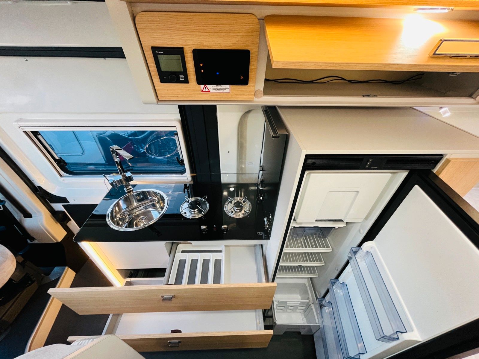 Fahrzeugabbildung Karmann DEXTER 580 QUERBETT MARKISE FAHRRADTRÄGER